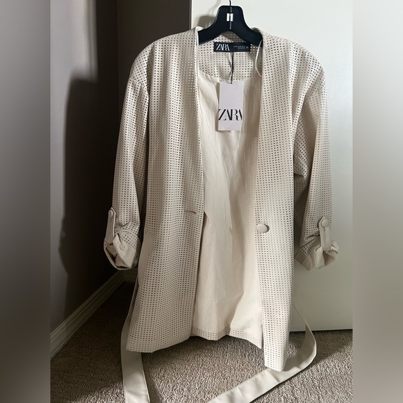 Zara NWT cream color netted style jacket - Picture 5 of 5